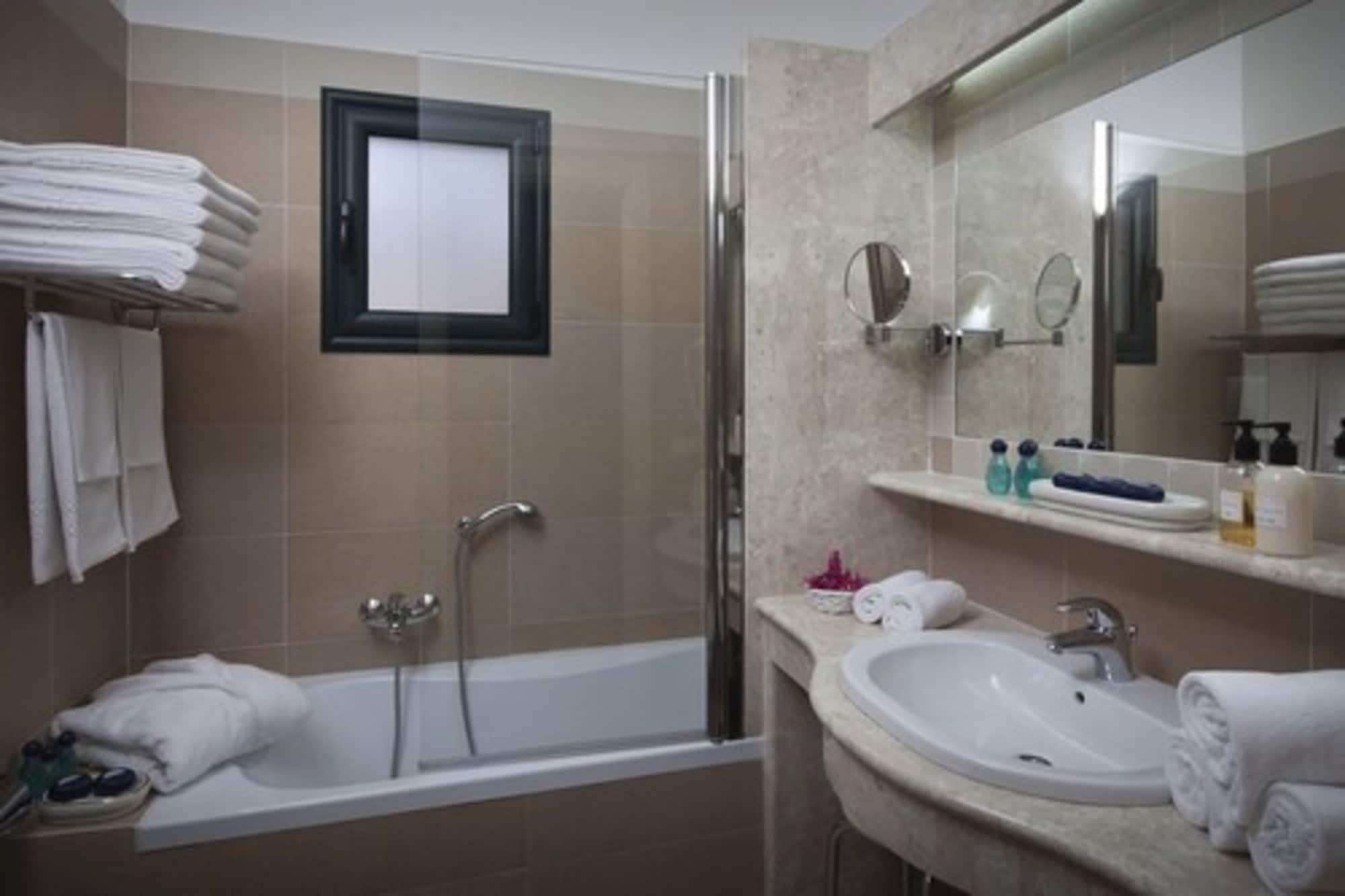 Cala Ginepro Hotel Resort & Spa โอโรเซย ภายนอก รูปภาพ