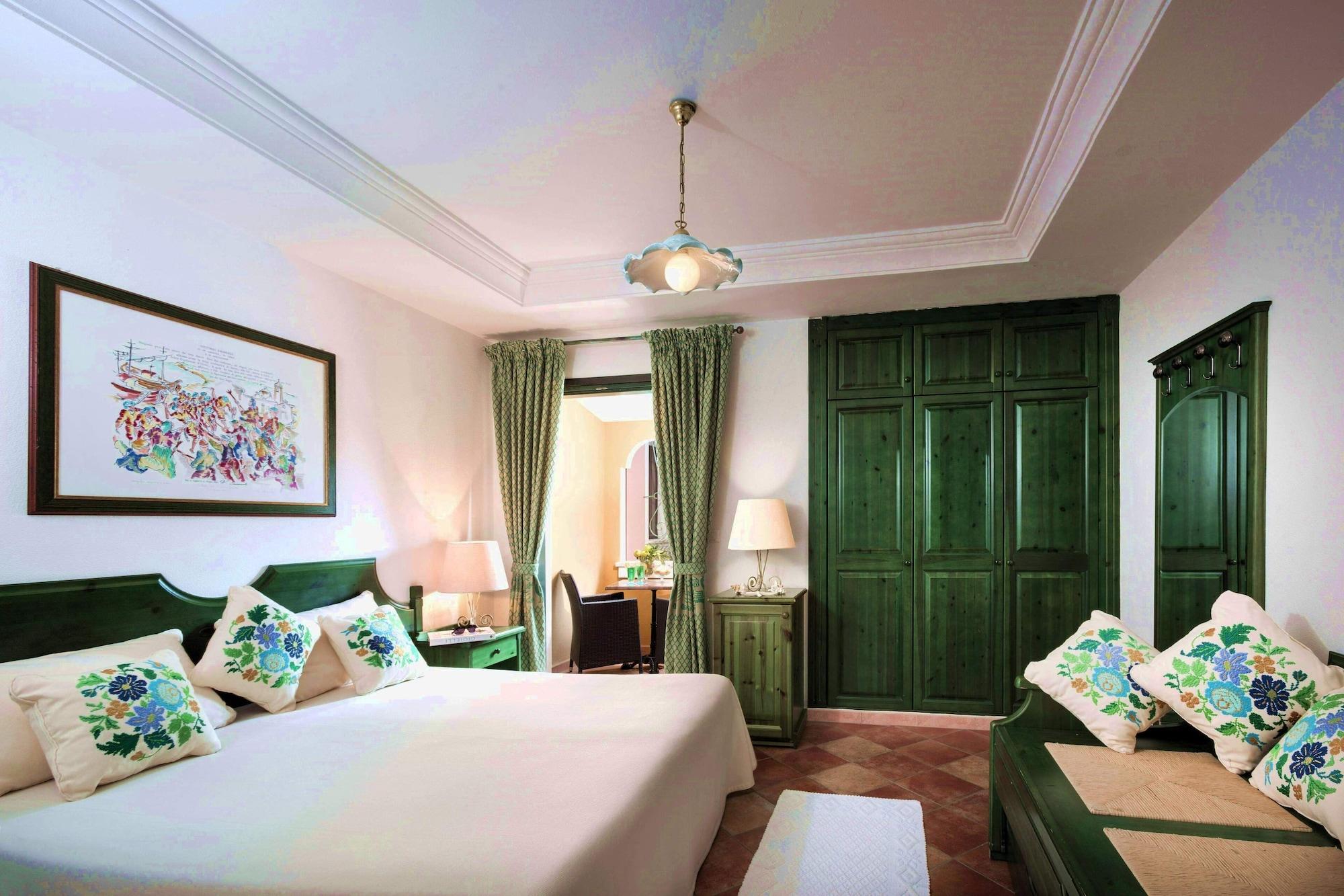 Cala Ginepro Hotel Resort & Spa โอโรเซย ภายนอก รูปภาพ