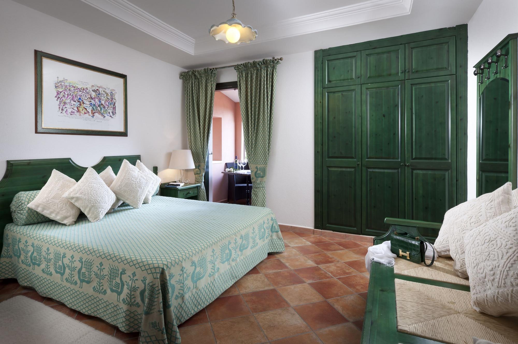 Cala Ginepro Hotel Resort & Spa โอโรเซย ภายนอก รูปภาพ