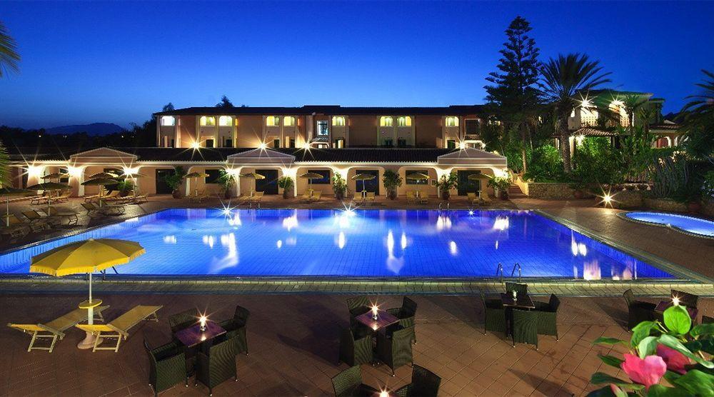 Cala Ginepro Hotel Resort & Spa โอโรเซย ภายนอก รูปภาพ